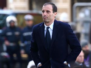 Allegri Akan Kursus Bahasa Inggris di London, Sinyal ke Premier League?