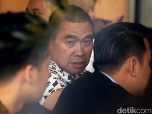 Wali Kota Malang Nonaktif Diperiksa KPK Wali Kota Malang Nonaktif Diperiksa KPK