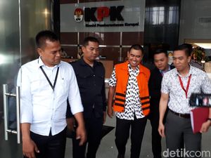 2 Cawalkot Malang Ditahan KPK 2 Cawalkot Malang Ditahan KPK