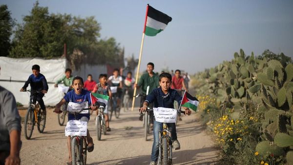 Saat Warga Palestina Ramai-ramai Naik Sepeda ke Perbatasan Israel