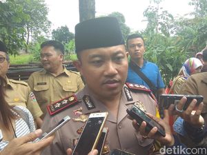 Guru Tewas Dijambret di Karawang, Polisi: Korban Tak Pakai Helm Guru Tewas Dijambret di Karawang, Polisi: Korban Tak Pakai Helm