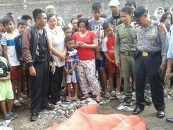 Pria Tanpa Identitas Tewas di Sungai Cikapundung Bandung