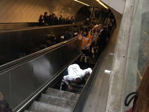 Ngeri! Seorang Pria Tertelan Eskalator di Turki Ngeri! Seorang Pria Tertelan Eskalator di Turki