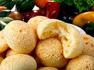 Festival Cheung Chau Bun, Kompetisi Panjat Roti di Hong Kong