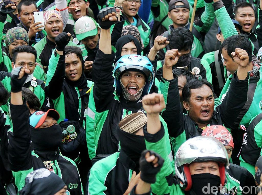 Driver Ojol Ngeluh Potongan Aplikasi di Atas 15%, Kemenhub Lakukan Ini Driver Ojol Ngeluh Potongan Aplikasi di Atas 15%, Kemenhub Lakukan Ini