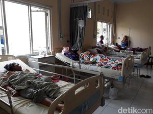 11 Pasien Keracunan Jamu Uyub-uyub Masih Dirawat di Rumah Sakit