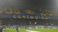 Giuseppe Meazza. Markas Inter Milan berkapasitas 80.018 penonton ini sudah menggelar 15 laga Serie A untuk tuan rumahnya. Dengan rata-rata penonton 56.010, Meazza sudah menyedot total 840.152 penonton di liga musim ini termasuk satu laga sold out. (Foto: Emilio Andreoli/Getty Images)