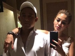 Ditanya soal Nikah Siri dengan Dipo Latief, Nikita Mirzani Senyum-senyum