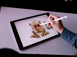 Baterai iPad Meledak Bikin Apple Store Ini Dievakuasi Baterai iPad Meledak Bikin Apple Store Ini Dievakuasi