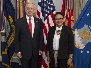 Menlu Sambangi Pentagon