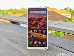Bocoran Harga Xiaomi Mi Mix 3 Terkuak