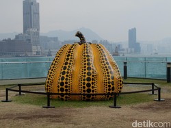 Pumpkin Yayoi Kusama hingga Bongkahan Emas di Harbour Arts Sculpture Park