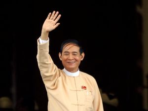 Loyalis Suu Kyi Terpilih Jadi Presiden Baru Myanmar Loyalis Suu Kyi Terpilih Jadi Presiden Baru Myanmar