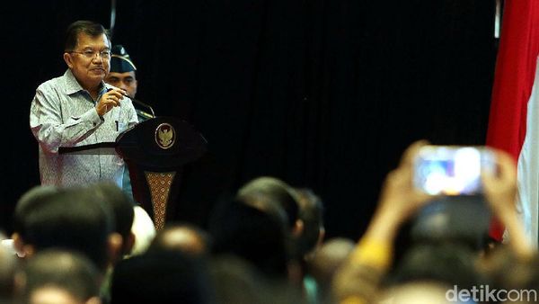 JK Buka Rapat Kerja Kepala Daerah