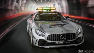 Ngebut dengan Safety Car Formula 1 Paling Kencang yang Pernah Ada