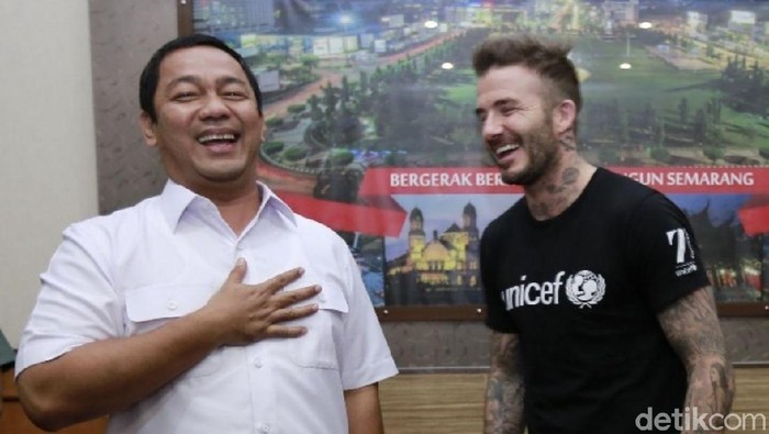 Beckham di Semarang: Main Bola Bareng Bocah, Bertamu ke Balai Kota