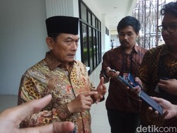 Go-Jek dan Grab ke Istana Sore Ini Bahas Tarif Driver