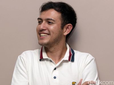 Asyiknya! Rifky Balweel Syuting Ditemani Istri