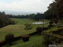 Melihat Indahnya Lapangan Golf Warisan Belanda di Garut