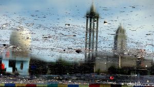 Sampah Berserakan di Danau Sunter Bikin Miris