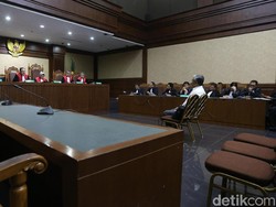 Nur Alam Terbukti Beli Rumah dan Mobil dari Hasil Urus Tambang
