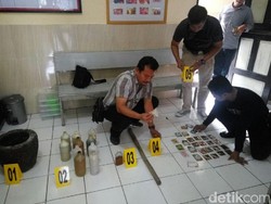 Polisi Amankan Barang Bukti Kasus Keracunan Jamu Uyub-uyub