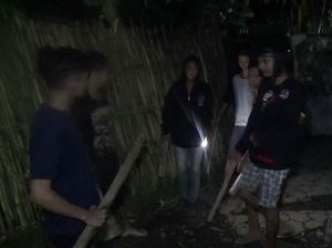 Jaga Kandang dan Kebun, Warga Antisipasi Serangan Anjing Liar Jaga Kandang dan Kebun, Warga Antisipasi Serangan Anjing Liar