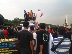 Massa Aliando Klaim akan Diterima Jokowi di Istana Sore Ini