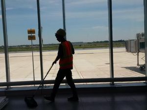 BIJB Targetkan 2,4 Juta Penumpang di Tahun Pertama