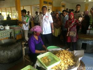 Deddy Mizwar Bidik Makanan Khas Ciamis Tembus Pasar Dunia Deddy Mizwar Bidik Makanan Khas Ciamis Tembus Pasar Dunia