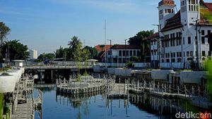 Foto: Melihat Indahnya Kali Besar Kota Tua Usai Direvitalisasi