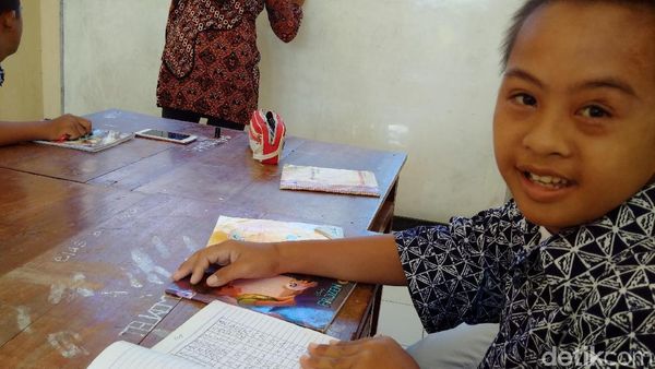 Wahyu Siswa SLB Tangguh dari Kulon Progo