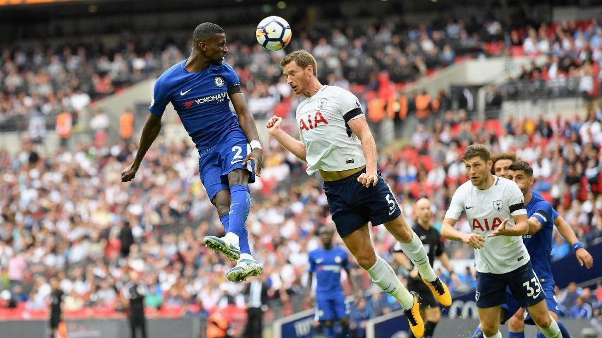 Chelsea vs Tottenham panaskan Premier League usai jeda internasional. (Foto: Justin Setterfield/Getty Images)