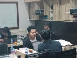 Pengemudi Koboi yang Todongkan Airsoft Gun Baru Lulus Kuliah