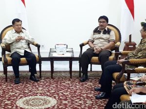 Bertemu JK, Adhyaksa Bantah Bahas Anggaran Pramuka Bertemu JK, Adhyaksa Bantah Bahas Anggaran Pramuka