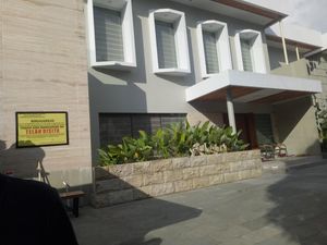 Cerita Rumah Mewah Rp 20 M Bos Abu Tours Tak Berpenghuni Cerita Rumah Mewah Rp 20 M Bos Abu Tours Tak Berpenghuni