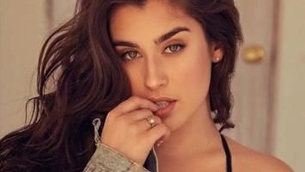 Aksi si Seksi Laurent Jauregui di Playboy