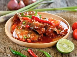 Ikan Makarel Bercacing? Masih Ada 5 Olahan Ikan Sarden yang Enak