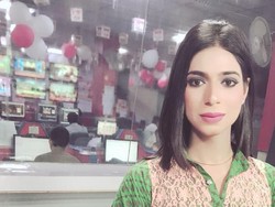 Presenter Transgender Pertama Pakistan Berjuang untuk Bisa Diterima