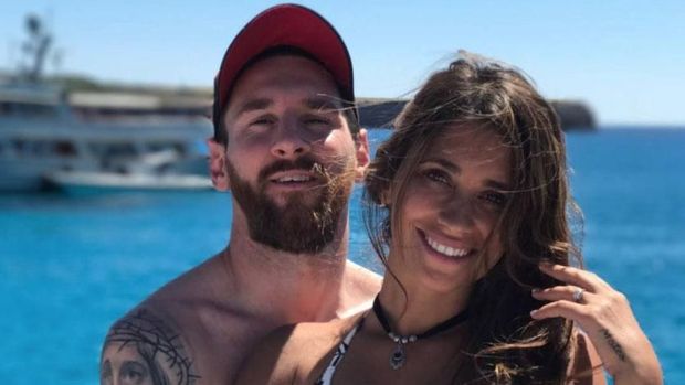 Lionel Messi dan istri, Antonela Roccuzzo, saat menginap di Hotel MiM Ibiza Es Vive.
