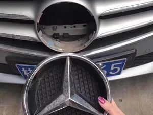 Kotak Makan Orang Kaya Nih, Diambil dari Logo Mercedes-Benz