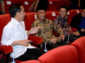 Foto: Jokowi Nonton Bioskop di Malang Foto: Jokowi Nonton Bioskop di Malang