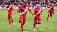 Peru menempati posisi berikutnya dengan 12 pertandingan terakhir tanpa terkalahkan. Terakhir, mereka mengalahkan Kroasia dan Islandia. Foto: Steven Ryan/Getty Images