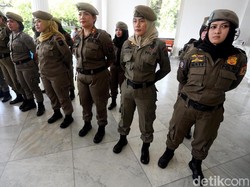 Polisi Periksa Dua Penipu Rekrutmen Satpol-PP DKI