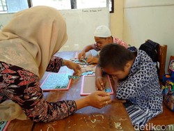 Mengenal Apa Itu Tunagrahita: Penyebab, Tanda, Perawatan, dan Kondisi Terkait
