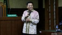 Jalani Sidang Tuntutan, Novanto Masih Cengengesan