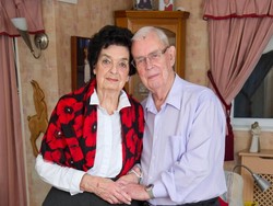 Jodoh Tak ke Mana! Sempat Putus, Pasangan Ini Akhirnya Nikah di Usia 89