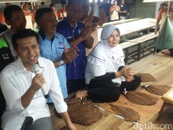 Kunjungi Industri Cerutu, Emil Ingatkan Soal Kualitas Tembakau