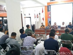 Dua Calon Jadi Tersangka KPK, KPU Tetap Jadwalkan Debat Paslon