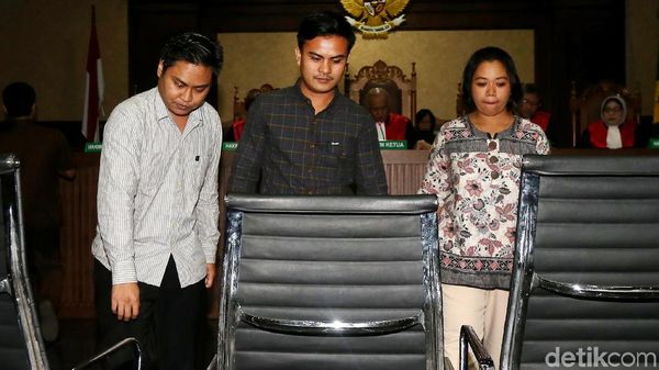 Tiga Perawat IGD Ungkap Detik-detik Novanto Masuk RS Medika